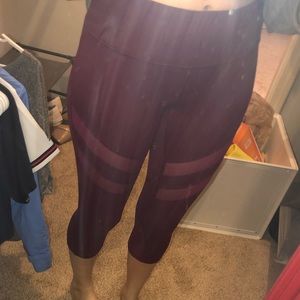 Cropped yoga leggings